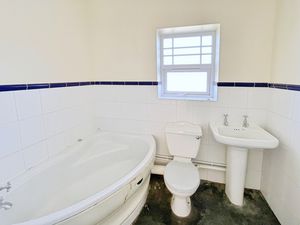 Surrey Court- click for photo gallery